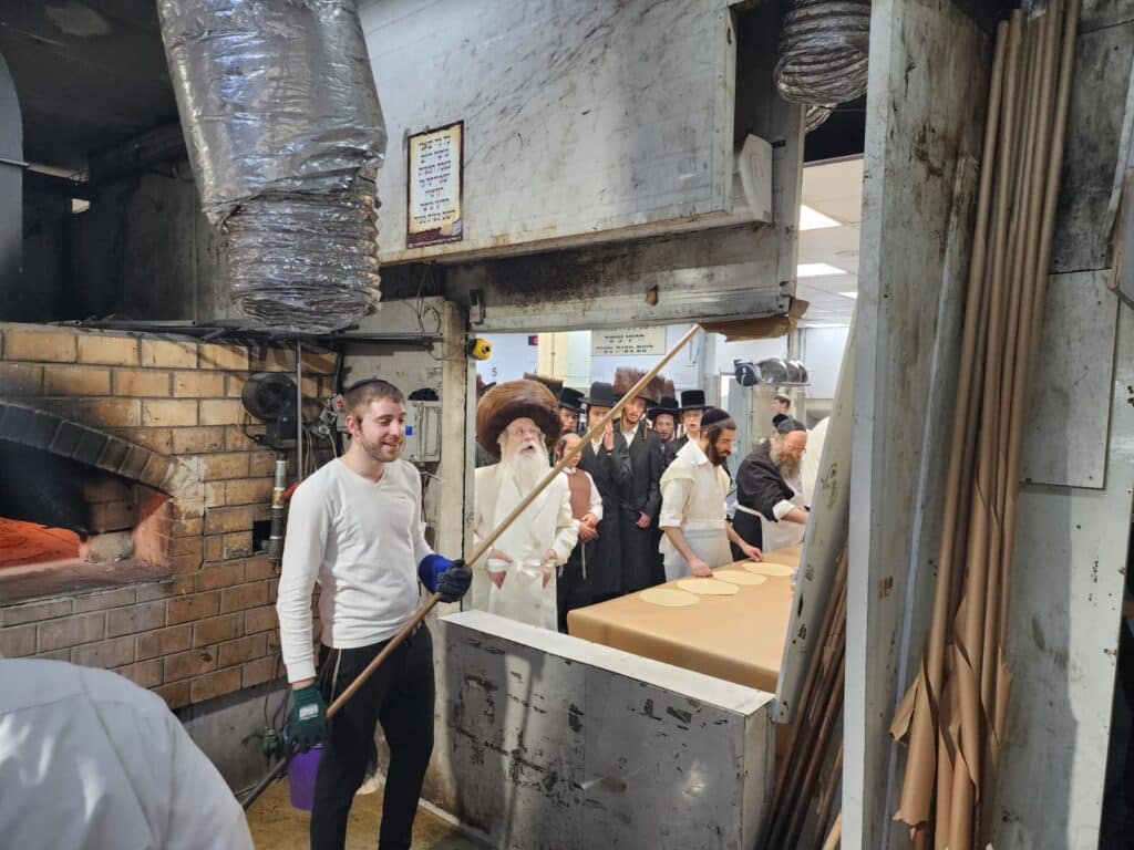 חג הפסח של האדמו"ר מנדבורנה ירושלים