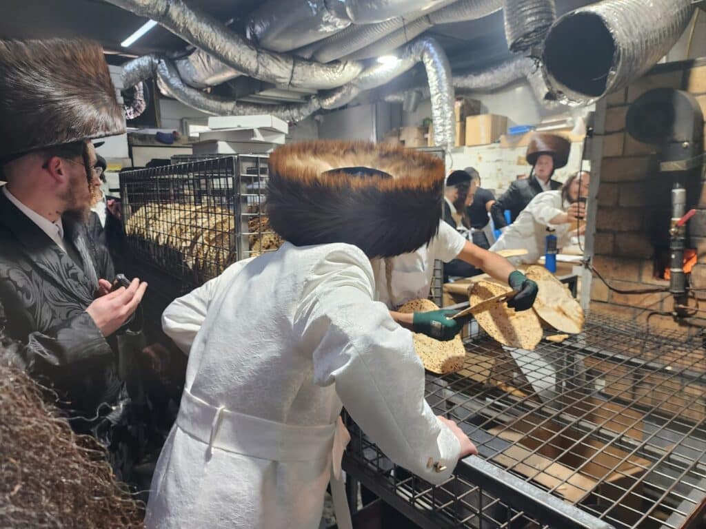 חג הפסח של האדמו"ר מנדבורנה ירושלים