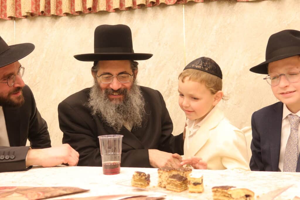 שמחת הבר מצוה לנכדו של הגרי"א דינר