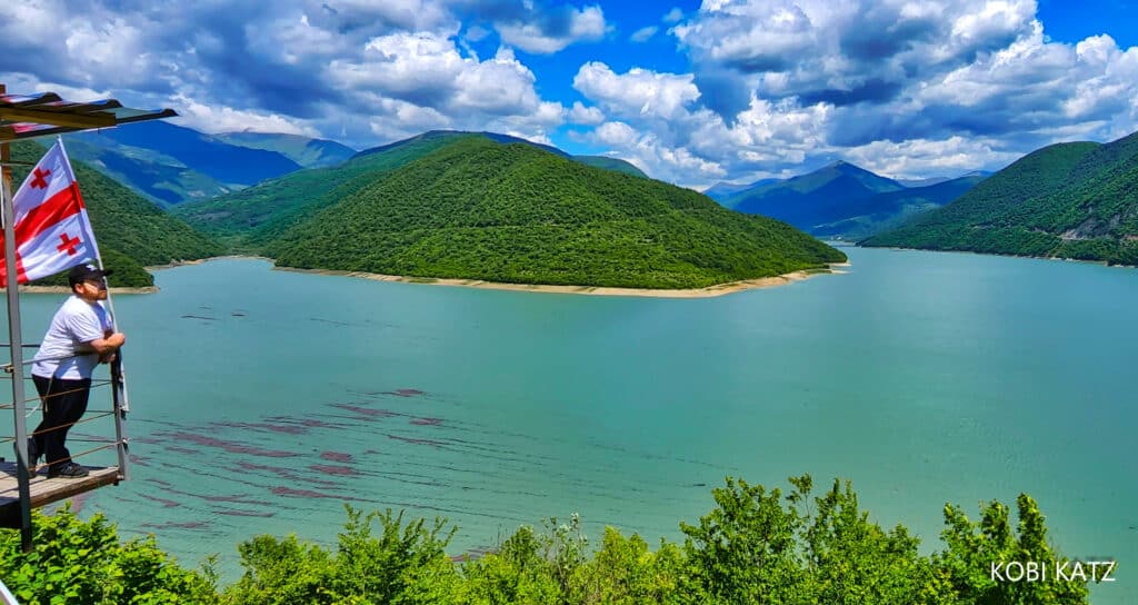 מָה רַבּוּ מַעֲשֶׂיךָ ה': הצלם המוכשר קובי כץ בתיעוד מרהיב מנופיה הקסומים של גאורגיה