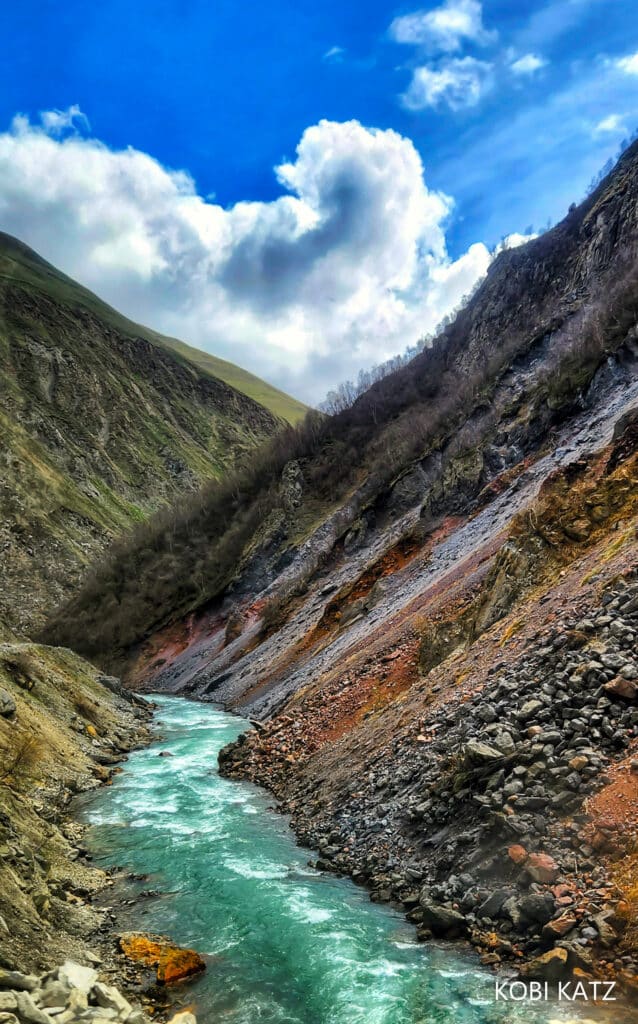 מָה רַבּוּ מַעֲשֶׂיךָ ה': הצלם המוכשר קובי כץ בתיעוד מרהיב מנופיה הקסומים של גאורגיה