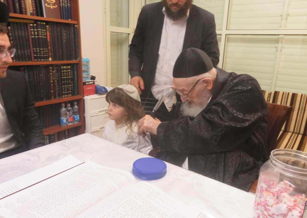 מרן ראש הישיבה הגרמ"צ ברגמן העלה את האבוקה