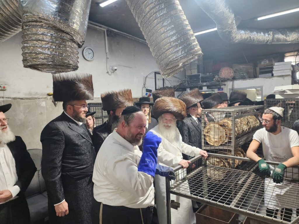 חג הפסח של האדמו"ר מנדבורנה ירושלים