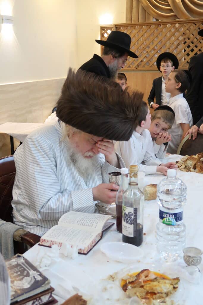 האדמו"ר המשפיע שבת במודיעין עילית והודה על הנס בים המלח