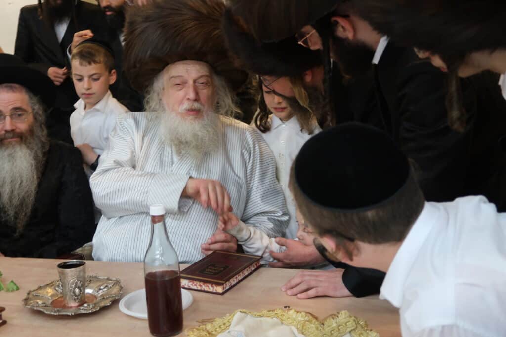 האדמו"ר המשפיע שבת במודיעין עילית והודה על הנס בים המלח