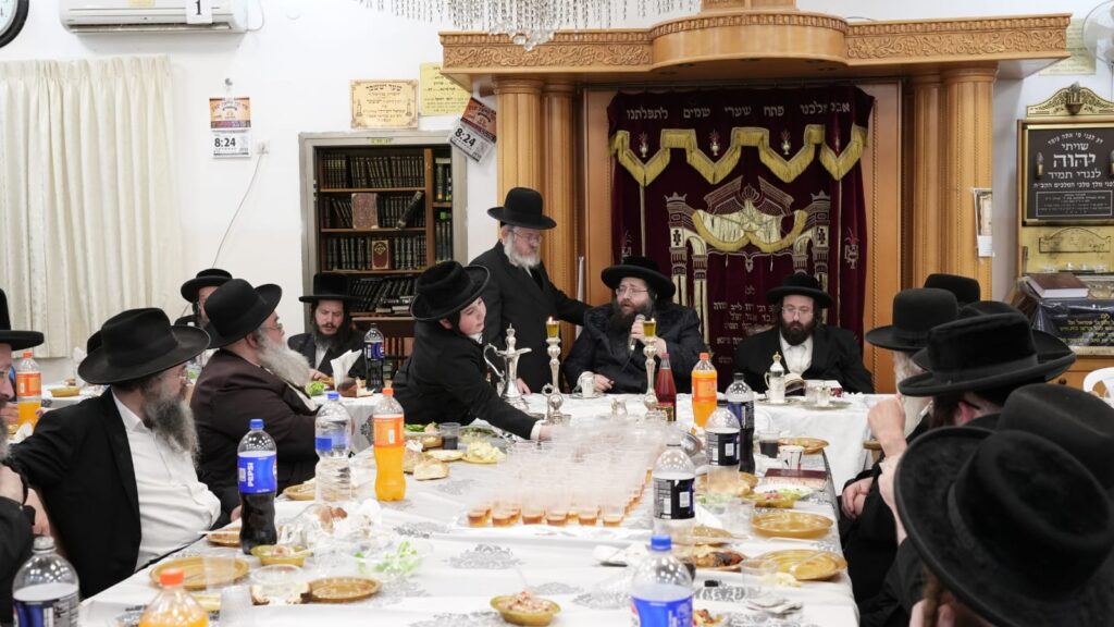 לרגל הירצאייט: האדמו"ר מצאנז זימגראד ערך טיש