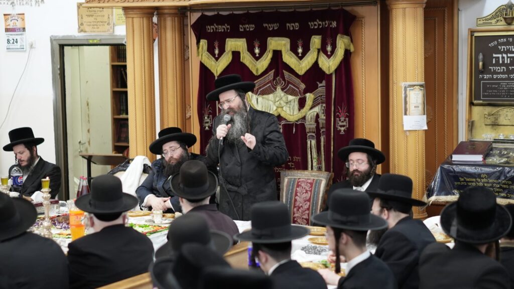 לרגל הירצאייט: האדמו"ר מצאנז זימגראד ערך טיש