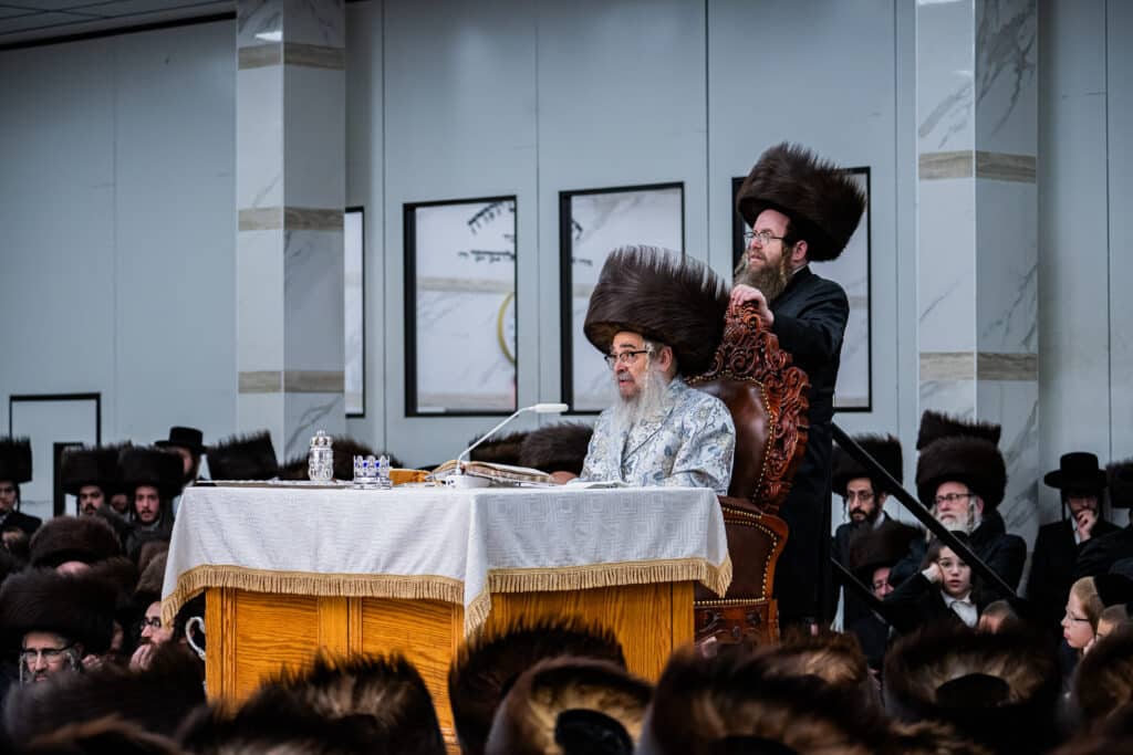 סאטמאר: רבבות חגגו בקרית יואל במעמד ההדלקה