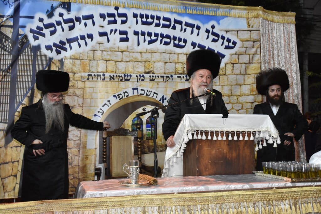 הצית את האש: ההדלקה של האדמו"ר מאשלג