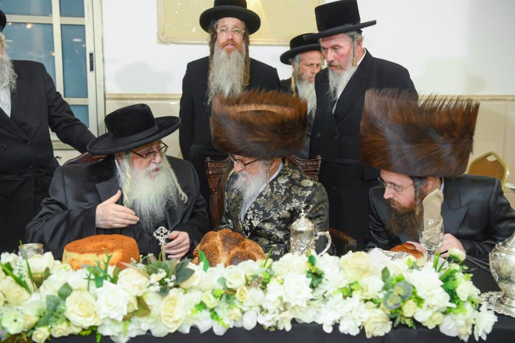 גלריה: שמחת בר המצווה לנכד האדמו"ר מזלאטשוב