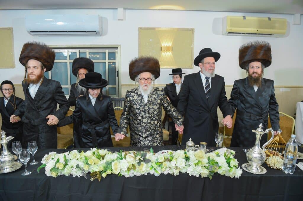 גלריה: שמחת בר המצווה לנכד האדמו"ר מזלאטשוב