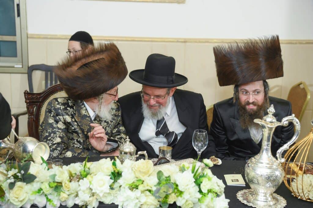 גלריה: שמחת בר המצווה לנכד האדמו"ר מזלאטשוב