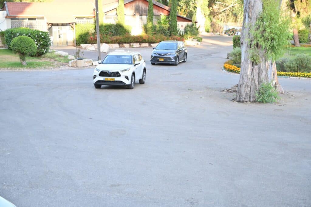 מרן הגר"ד לנדו: "צריכים להתחזק - רוצים לגזור עלינו נגד התורה"