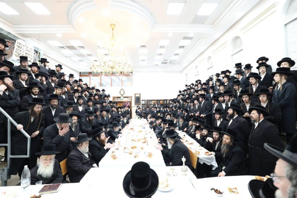 בראשות האדמו"ר: בחסידות ציינו את הילולת הרה"ק מזוועיל