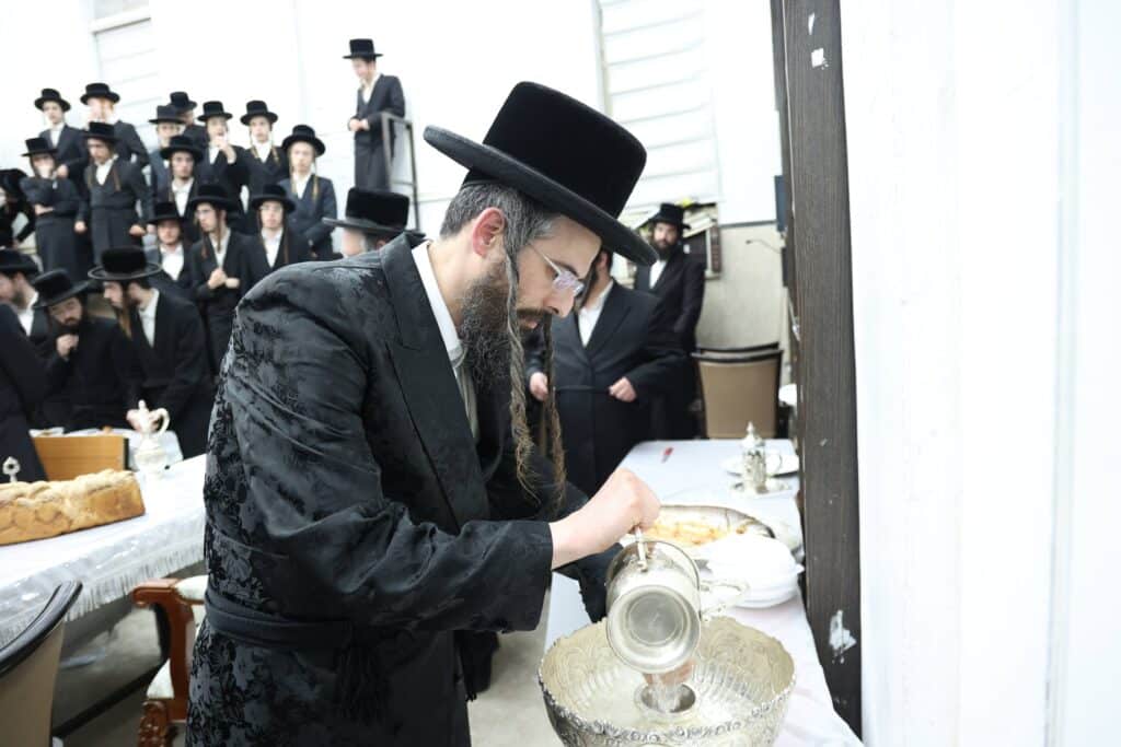 בראשות האדמו"ר: בחסידות ציינו את הילולת הרה"ק מזוועיל