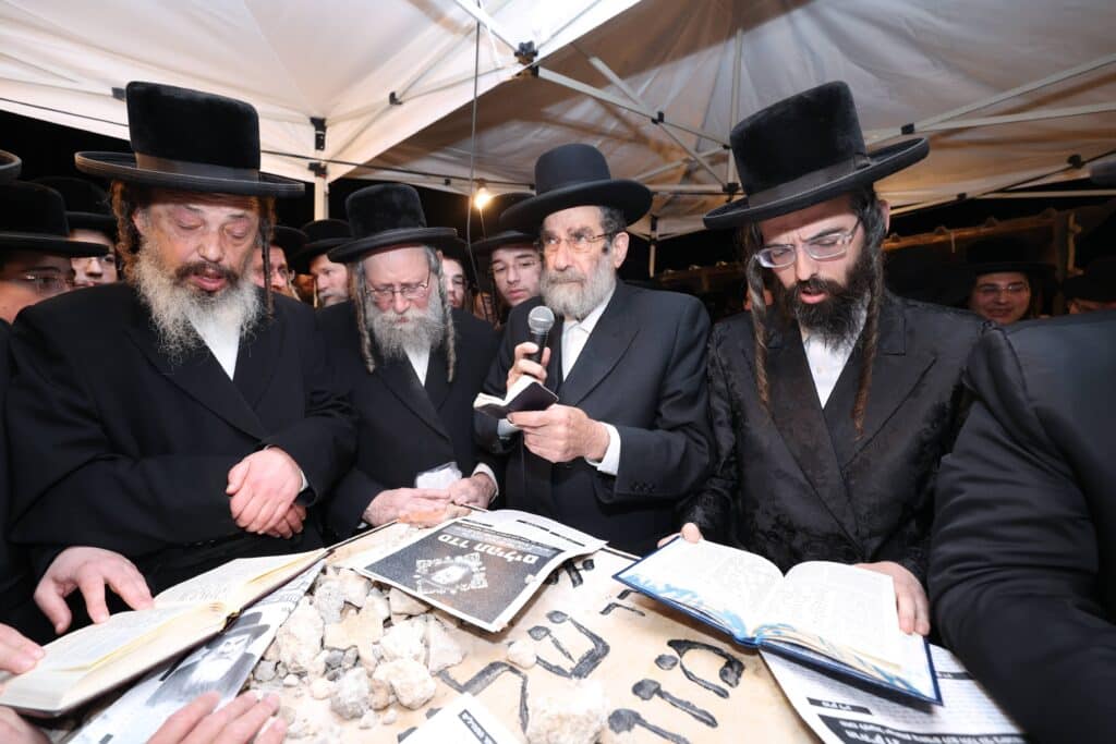 בראשות האדמו"ר: בחסידות ציינו את הילולת הרה"ק מזוועיל