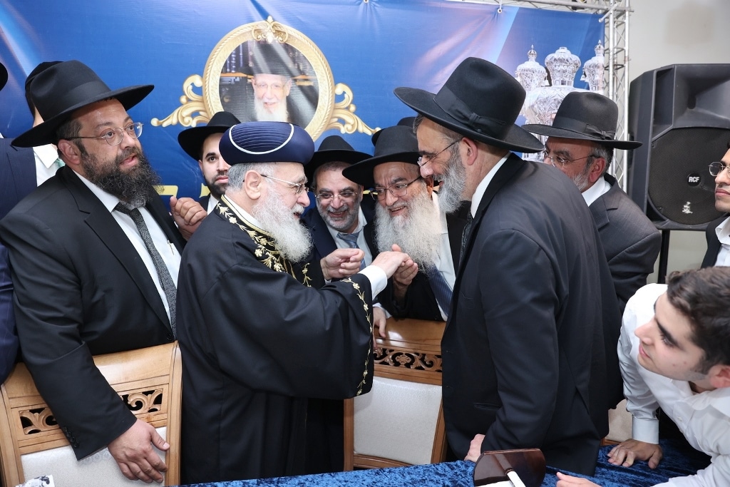 במעמד גדולי ישראל: ספר התורה הוכנס לזכר נשיא המועצת