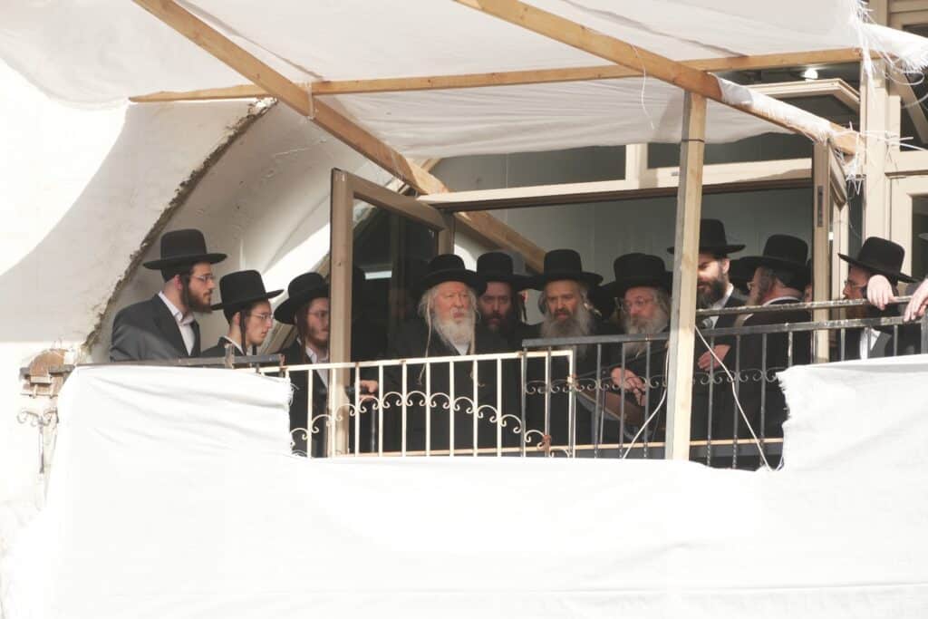 הלווית ההמונים: הרבנית הצדקנית מגור ע"ה הובאה למנוחות