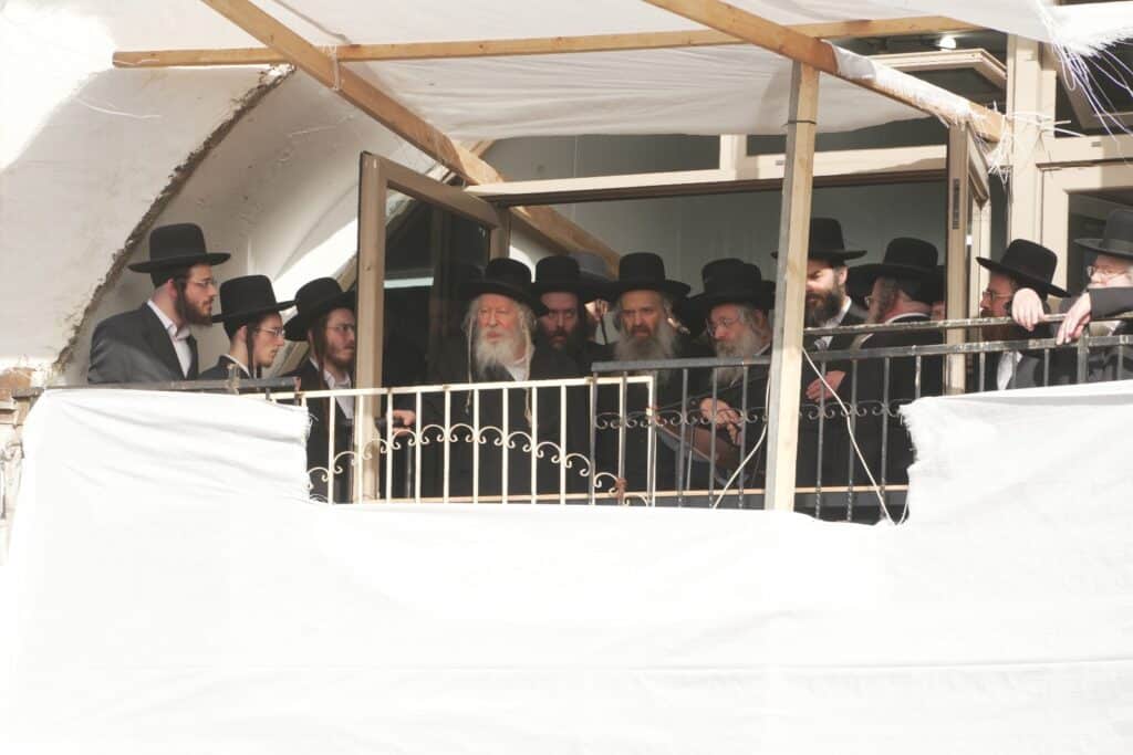 הלווית ההמונים: הרבנית הצדקנית מגור ע"ה הובאה למנוחות