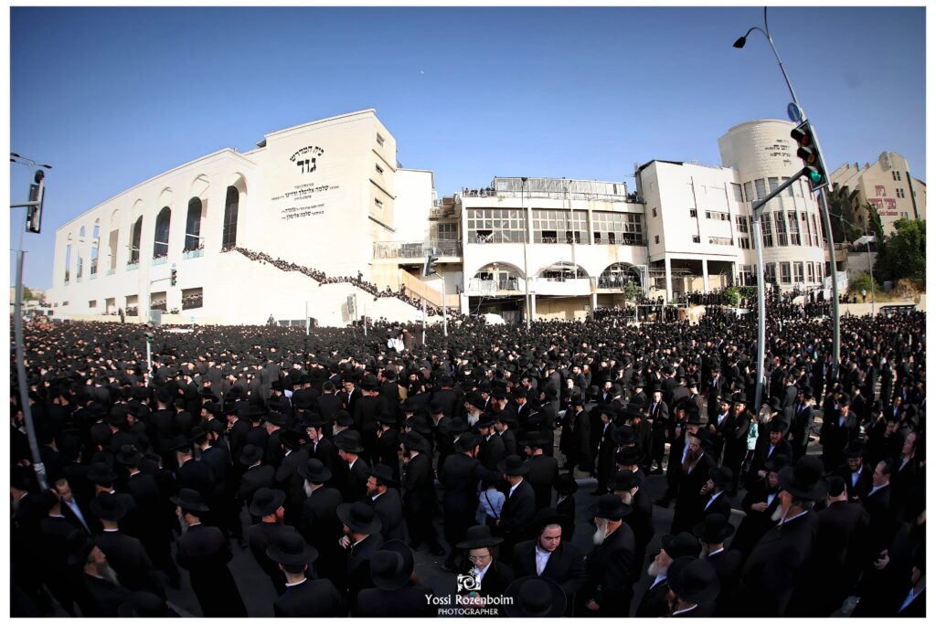 הלווית ההמונים: הרבנית הצדקנית מגור ע"ה הובאה למנוחות