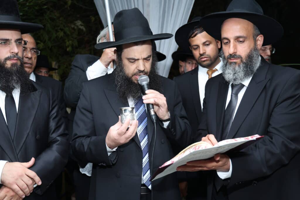 גלריה: בנו של הרב עזיז נישא לבת הרב בוהדנה