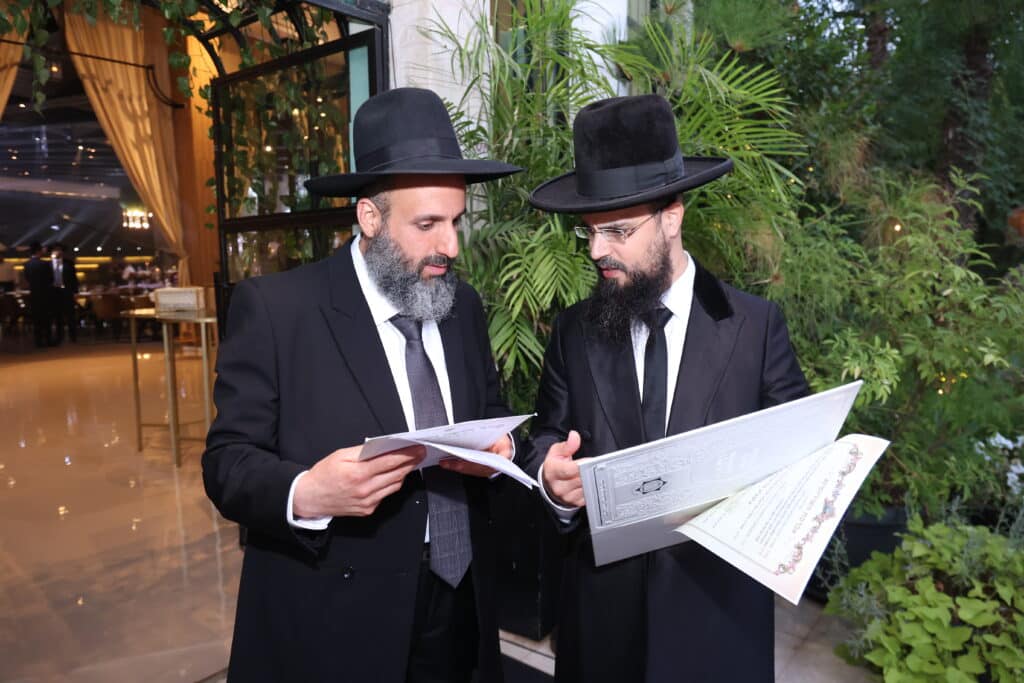 גלריה: בנו של הרב עזיז נישא לבת הרב בוהדנה