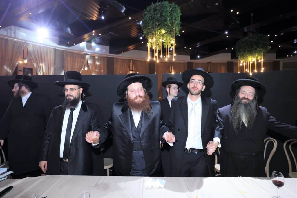 גלריה: בנו של הרב עזיז נישא לבת הרב בוהדנה