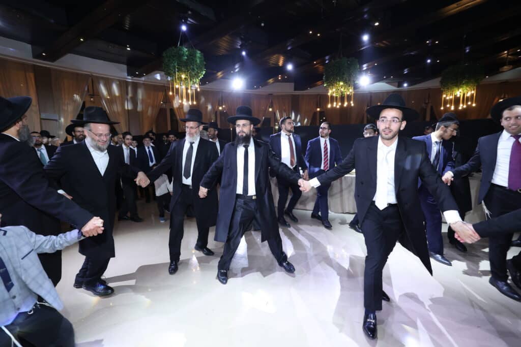 גלריה: בנו של הרב עזיז נישא לבת הרב בוהדנה