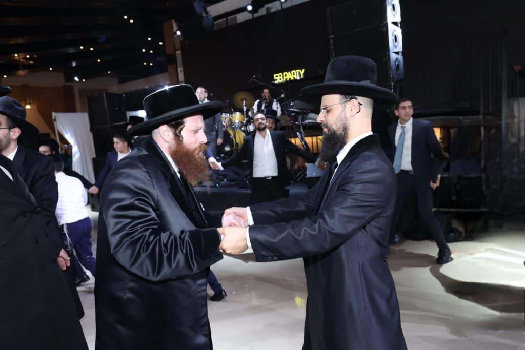 גלריה: בנו של הרב עזיז נישא לבת הרב בוהדנה