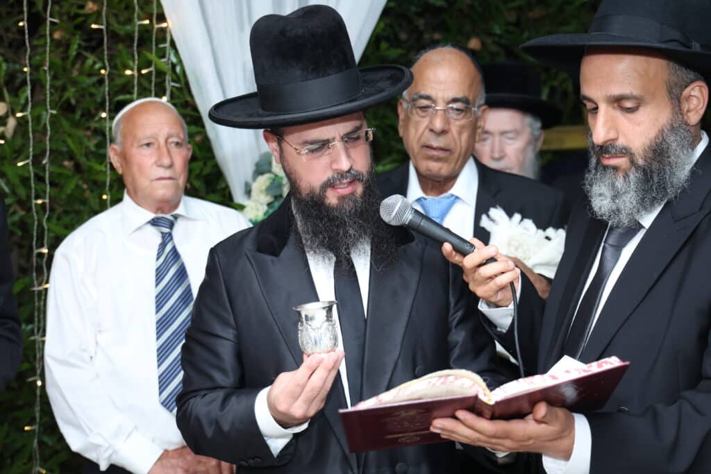 גלריה: בנו של הרב עזיז נישא לבת הרב בוהדנה