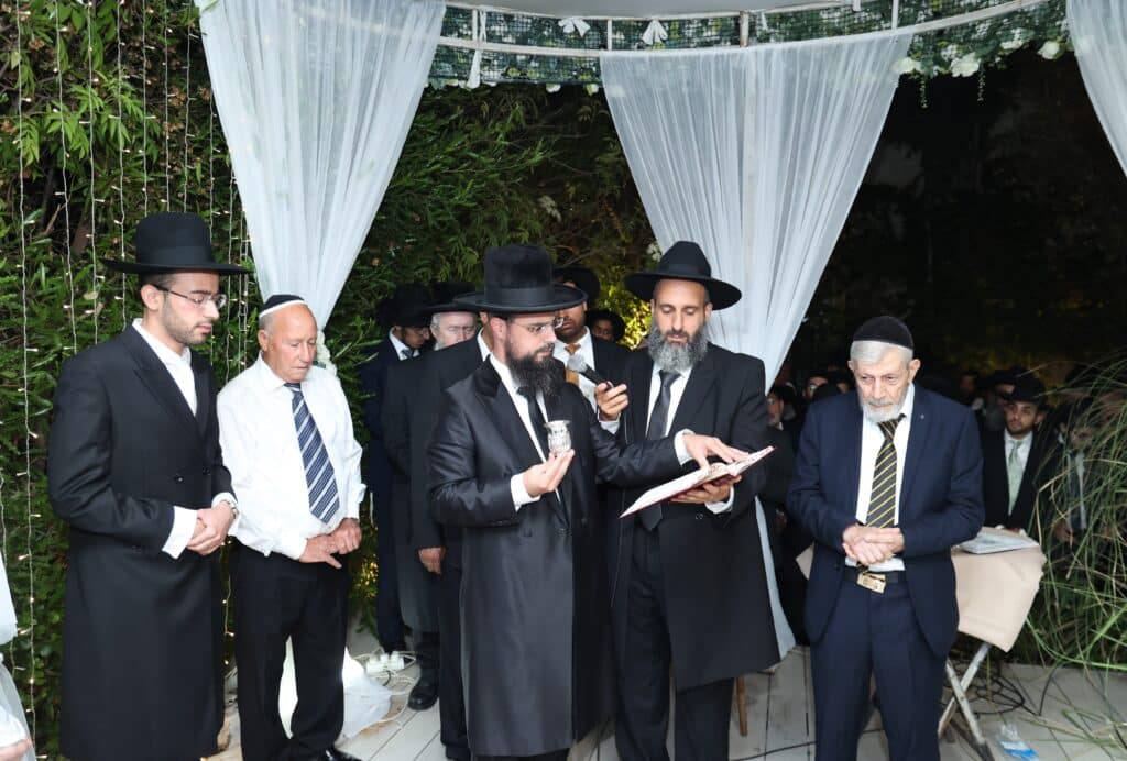 גלריה: בנו של הרב עזיז נישא לבת הרב בוהדנה