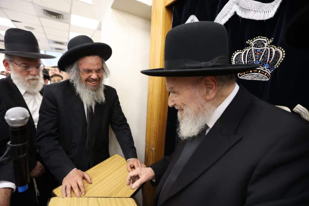 הכנה לקבלת התורה: מנהיגי עולם התורה ב'מאור התורה'