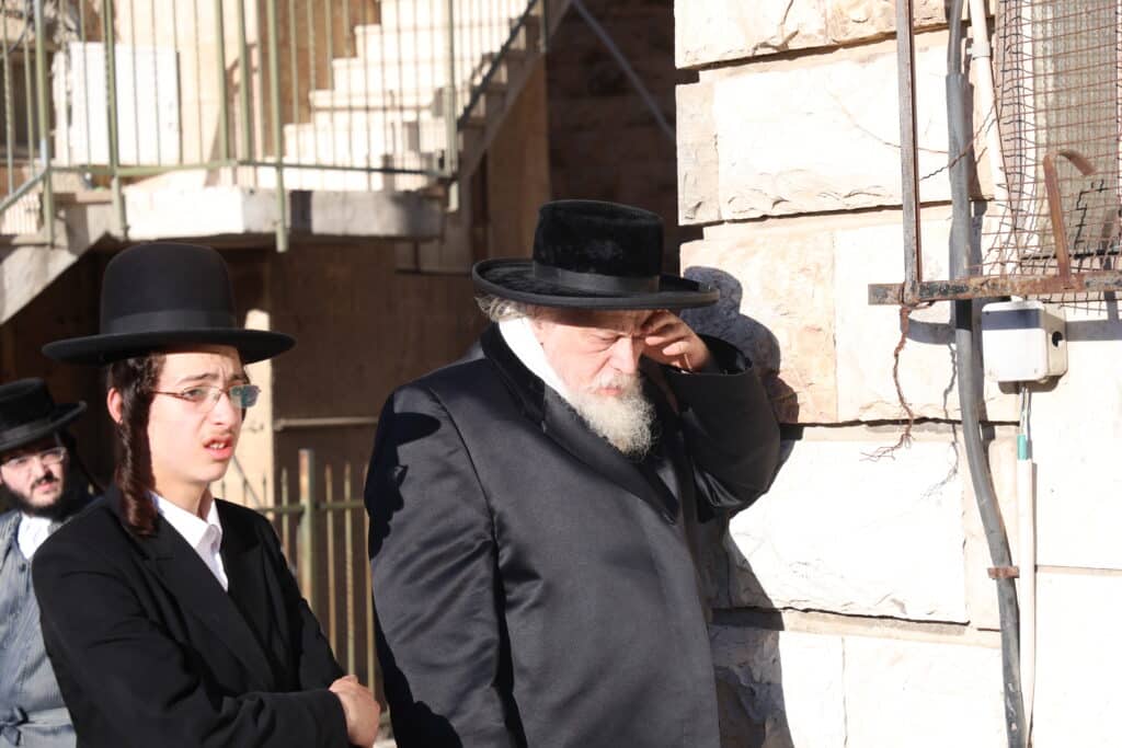 אלפים התכנסו בירושלים במחאה נגד גיוס בני הישיבות