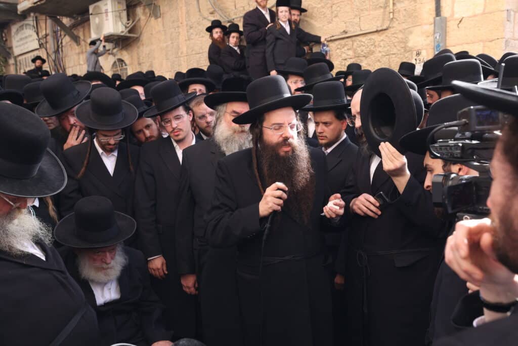 הלווית ההמונים: הרבנית הצדקנית מגור ע"ה הובאה למנוחות