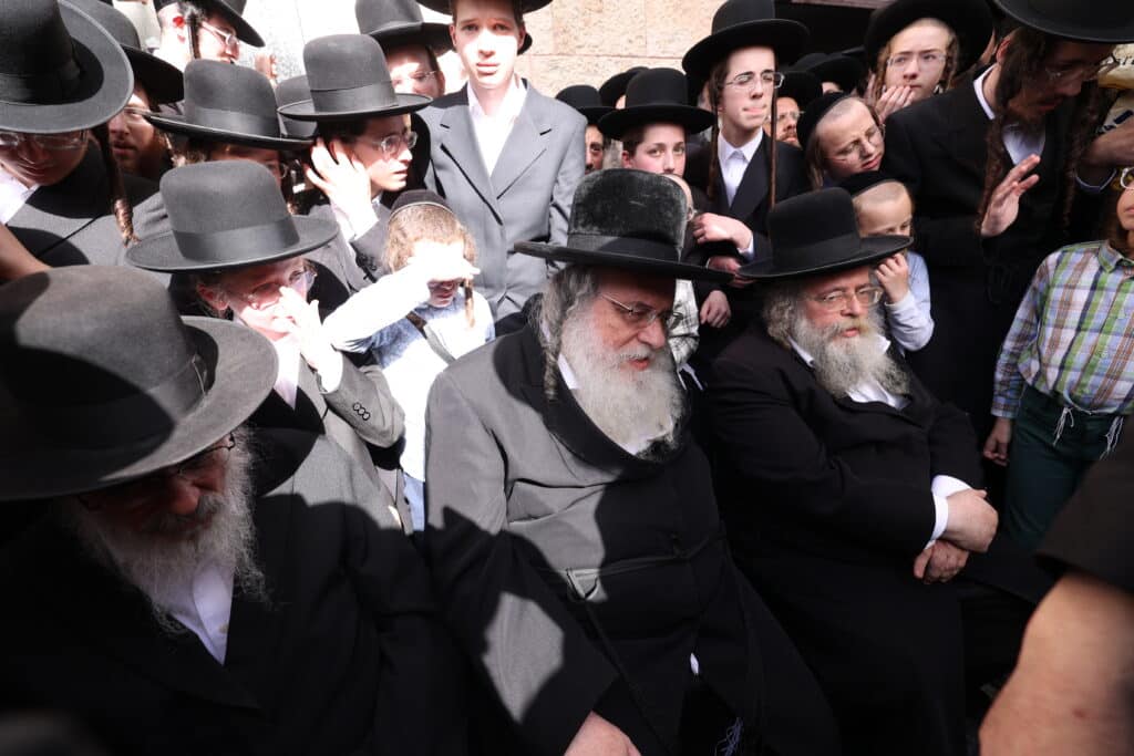 הלווית ההמונים: הרבנית הצדקנית מגור ע"ה הובאה למנוחות