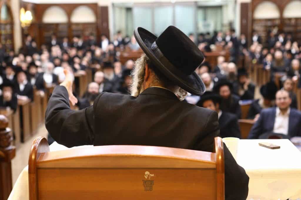 לקראת מתן תורה: שיחת החיזוק של המשפיע