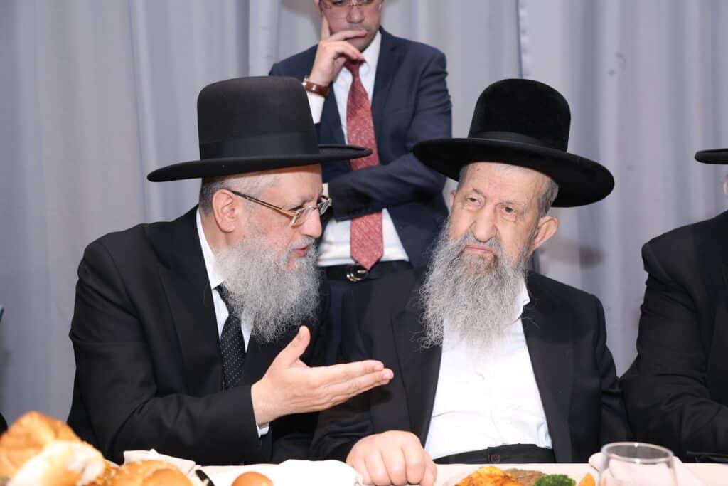 גלריה: נכד הגרש"מ עמאר והגרב"צ מוצפי נכנס לחופה