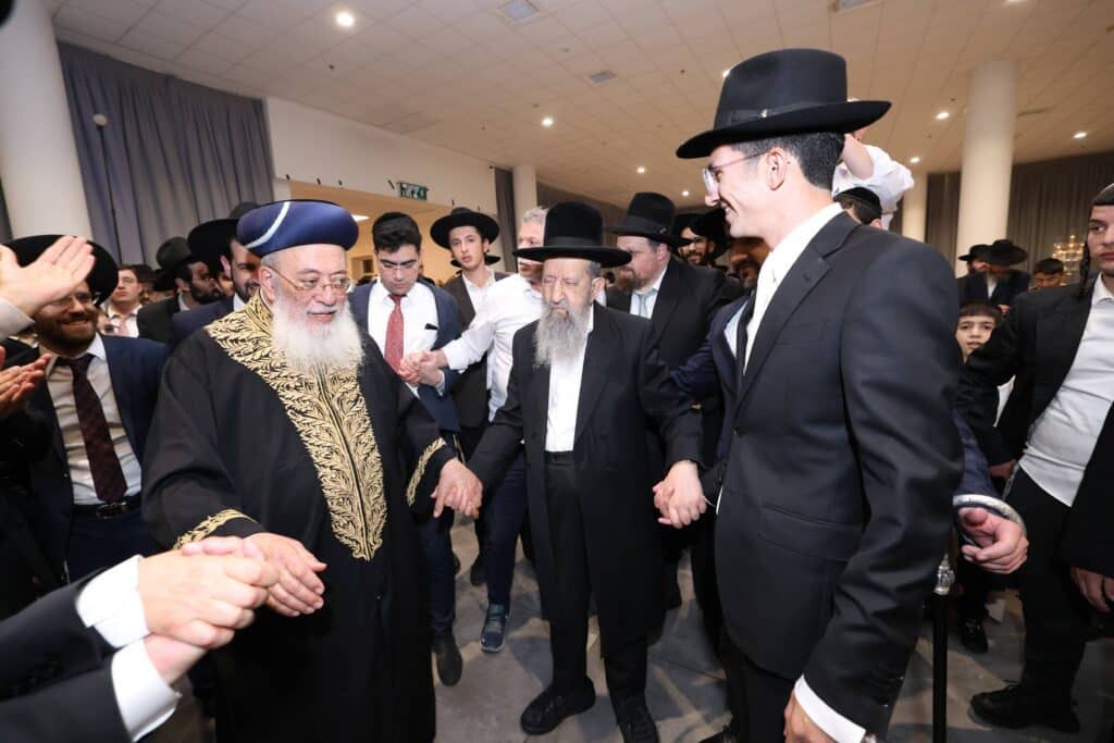 גלריה: נכד הגרש"מ עמאר והגרב"צ מוצפי נכנס לחופה