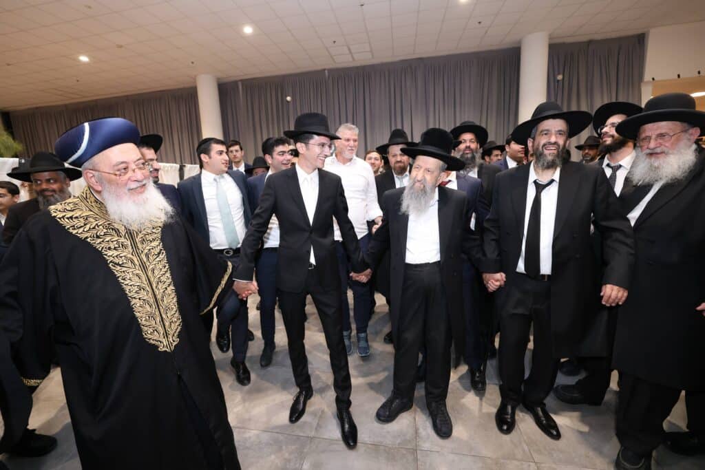 גלריה: נכד הגרש"מ עמאר והגרב"צ מוצפי נכנס לחופה