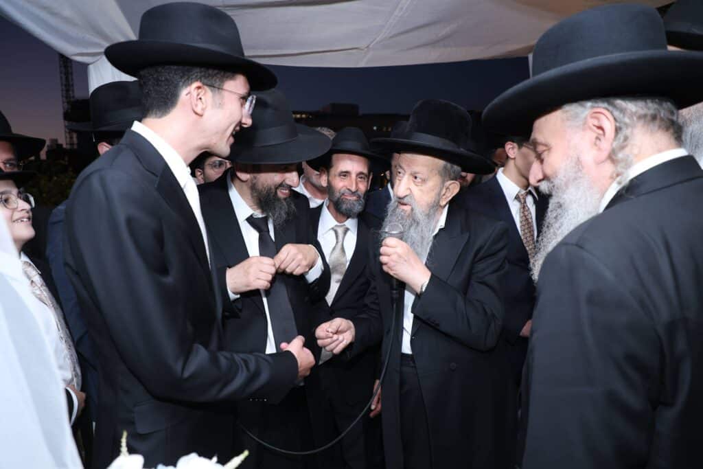 גלריה: נכד הגרש"מ עמאר והגרב"צ מוצפי נכנס לחופה