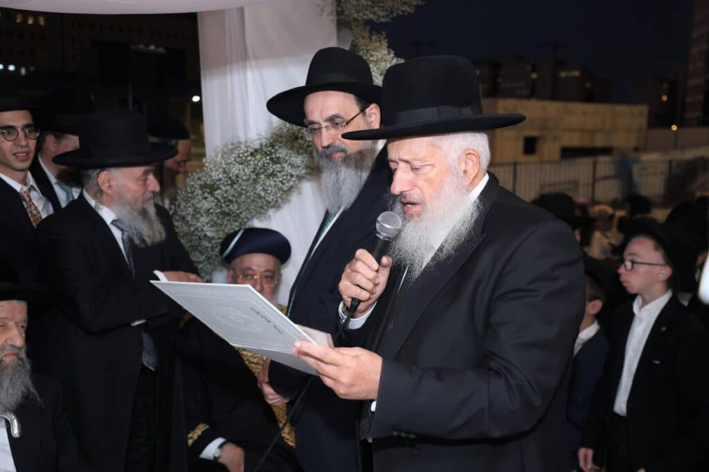 גלריה: נכד הגרש"מ עמאר והגרב"צ מוצפי נכנס לחופה