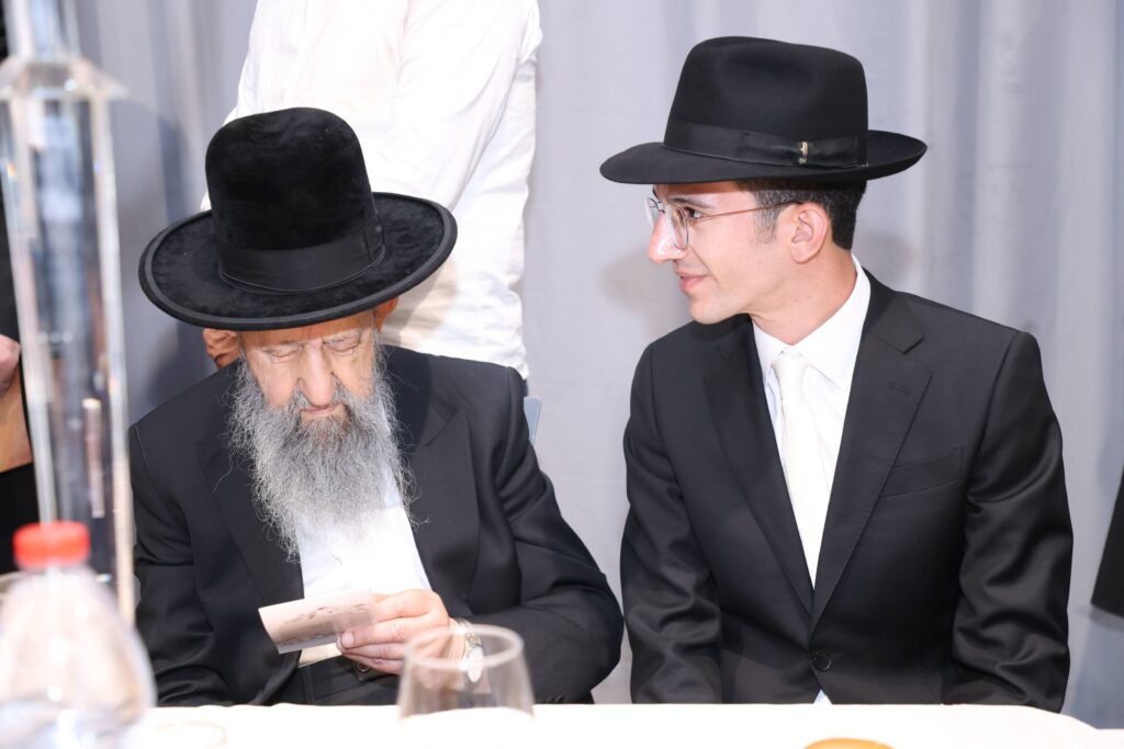 גלריה: נכד הגרש"מ עמאר והגרב"צ מוצפי נכנס לחופה