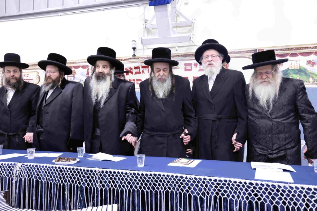 בן חמש למקרא: מסיבת חומש במכנובקא בעלזא בירושלים 