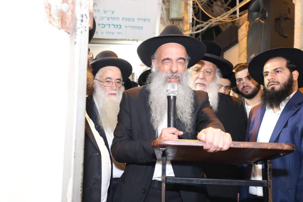 גלריה: אלפים ליוו את זקן המקובלים רבי שלום שמואלי זצ"ל