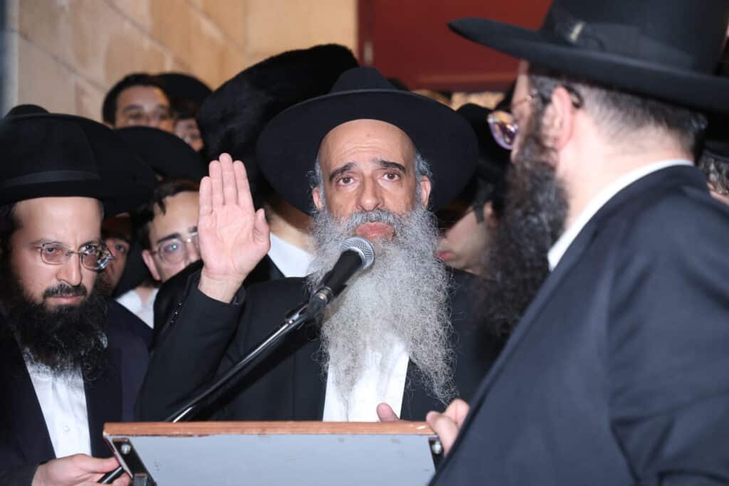 גלריה: אלפים ליוו את זקן המקובלים רבי שלום שמואלי זצ"ל