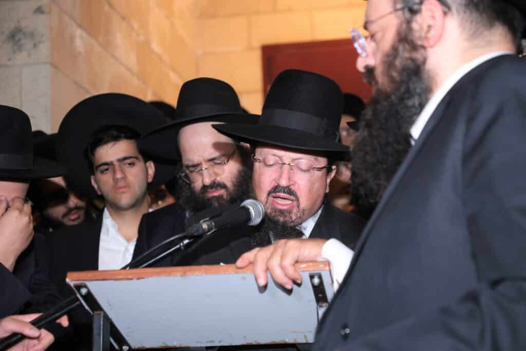 גלריה: אלפים ליוו את זקן המקובלים רבי שלום שמואלי זצ"ל