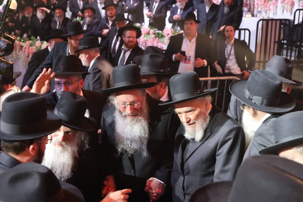 מרן הגרמ"ה הירש בנאום דרמטי: "השמאל לוחם נגד הדת" • צפו