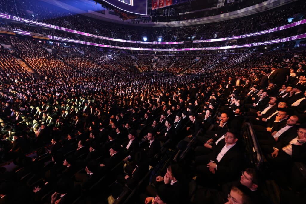 מרן הגרמ"ה הירש בנאום דרמטי: "השמאל לוחם נגד הדת" • צפו