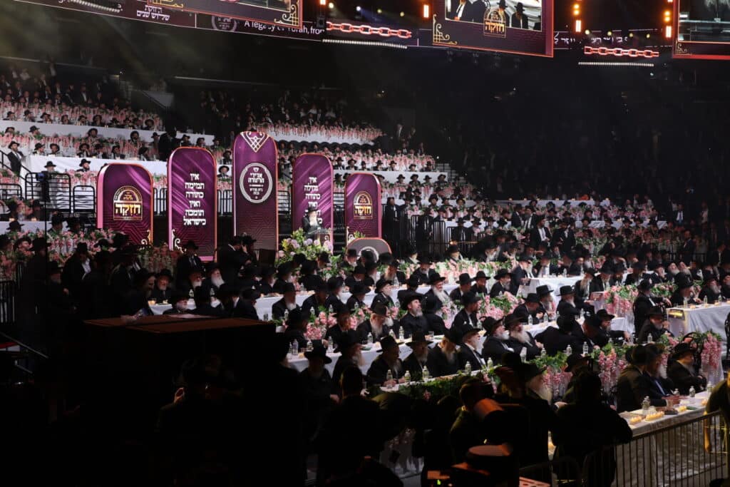 מרן הגרמ"ה הירש בנאום דרמטי: "השמאל לוחם נגד הדת" • צפו