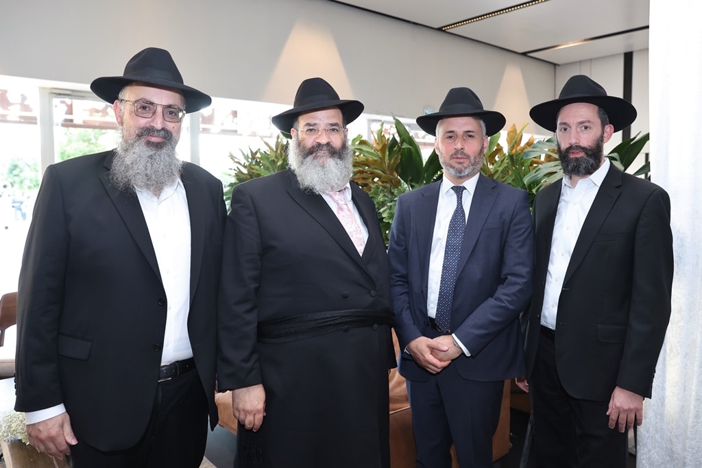 כולם התייצבו: שמחת נישואי בן הרב עם בת המנכ"ל